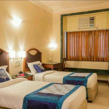 Strand Hotel, Colaba Bombaj Exteriér fotografie