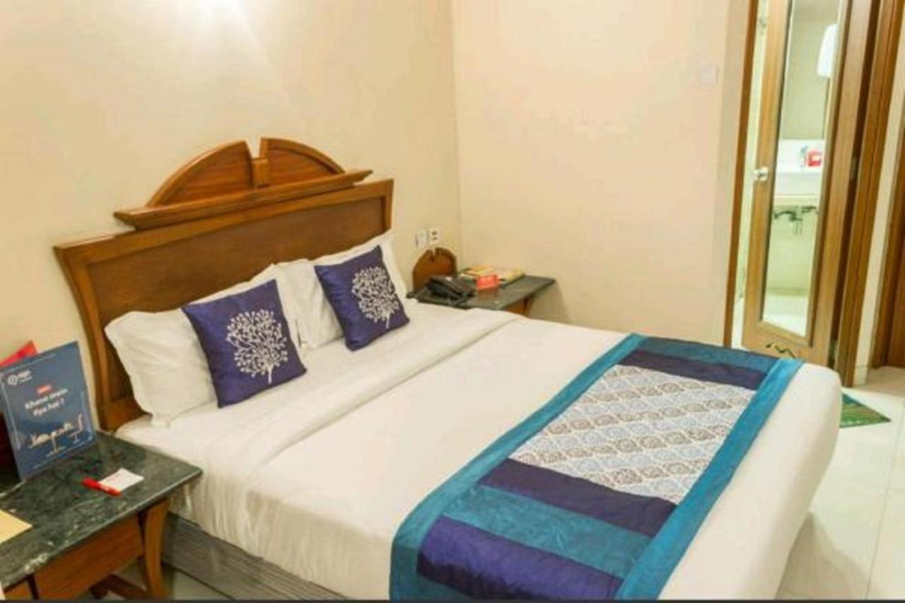 Strand Hotel, Colaba Bombaj Exteriér fotografie